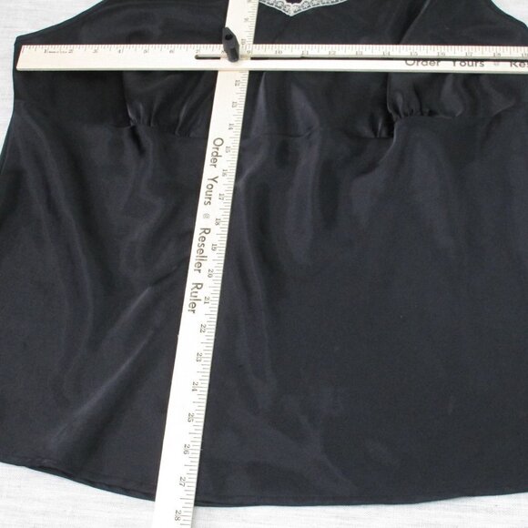 Lane Bryant Tank Top Women's Size 16 Black Sleeveless V-Neck Polyester Pullover - Picture 7 of 10